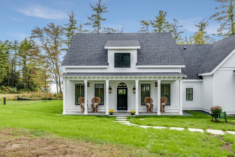 Modern farmhouse